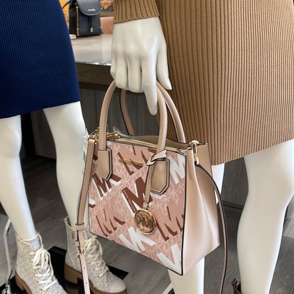 Michael Kors Mercer Medium Leather Messenger Buff Multi - Picture 5 of 16